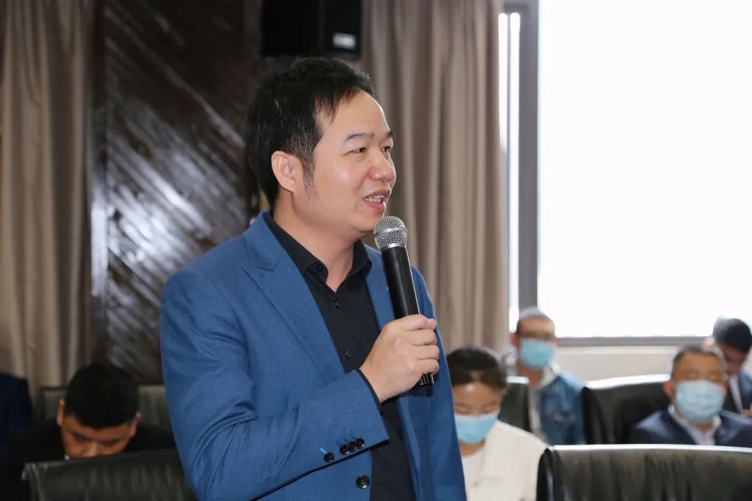 王李珏就职讲话.jpg